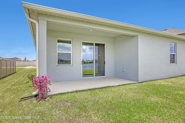 476 Glaspell Circle SE, Palm Bay, FL 32909
