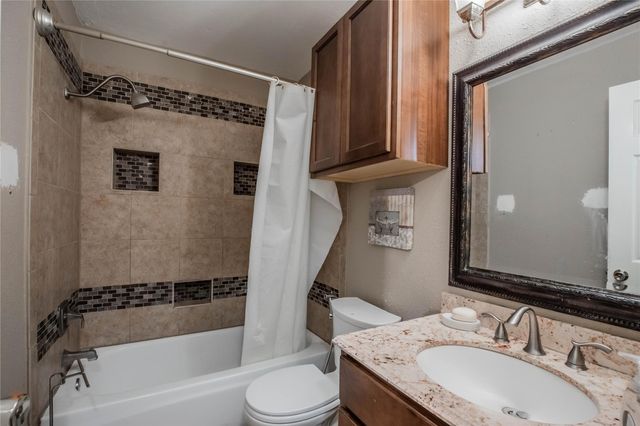 1606 Diamond Brook Drive, Houston, TX 77062