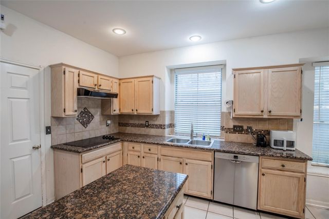 1606 Diamond Brook Drive, Houston, TX 77062