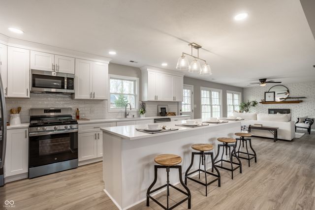 5765 Susan Drive E, Indianapolis, IN 46250