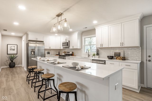 5765 Susan Drive E, Indianapolis, IN 46250