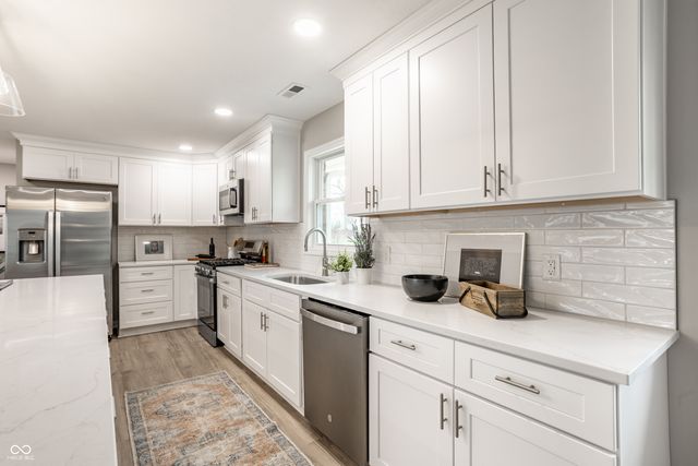 5765 Susan Drive E, Indianapolis, IN 46250