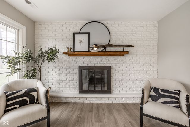 5765 Susan Drive E, Indianapolis, IN 46250