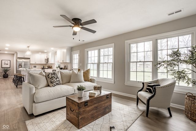 5765 Susan Drive E, Indianapolis, IN 46250