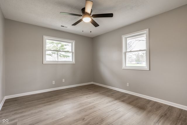 5765 Susan Drive E, Indianapolis, IN 46250