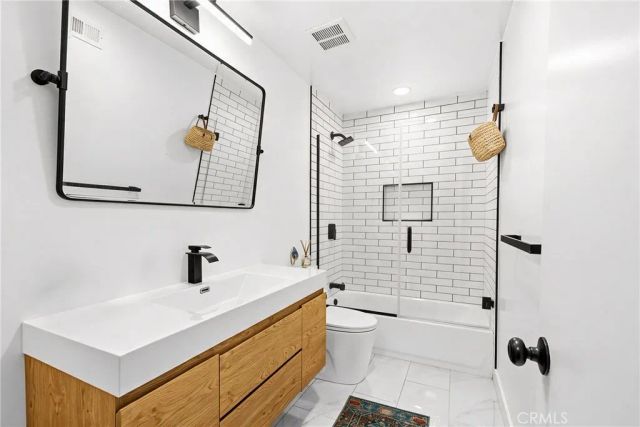5762 Desert View Drive, La Jolla, CA 92037