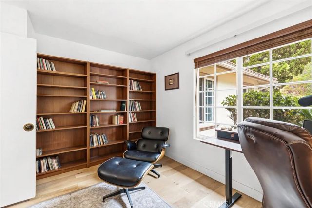 5762 Desert View Drive, La Jolla, CA 92037