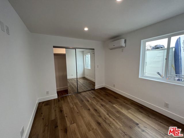 21 Voyage Street, Los Angeles, CA 90292