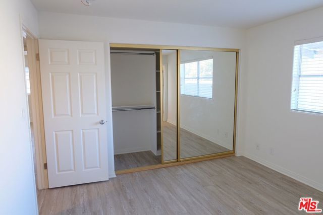 21 Voyage Street, Los Angeles, CA 90292