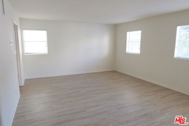 21 Voyage Street, Los Angeles, CA 90292