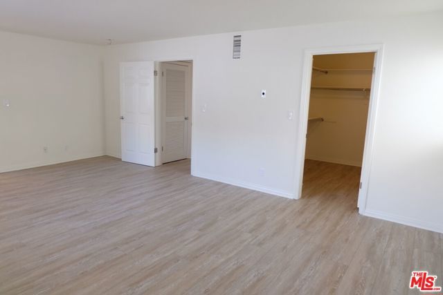 21 Voyage Street, Los Angeles, CA 90292