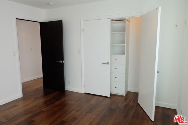21 Voyage Street, Los Angeles, CA 90292
