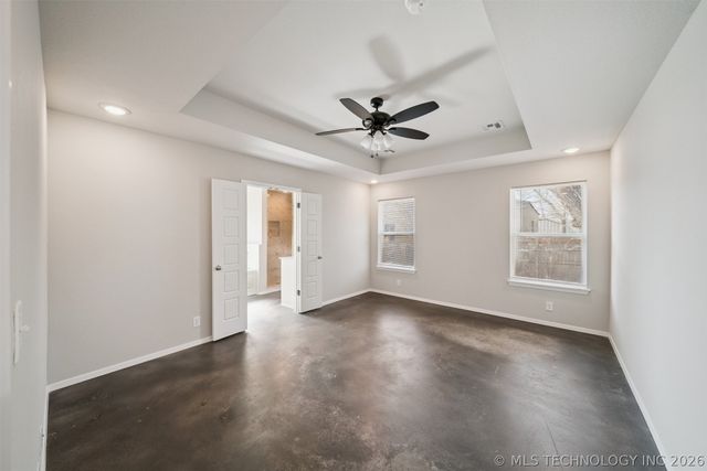 215 N Broadway Street, Skiatook, OK 74070