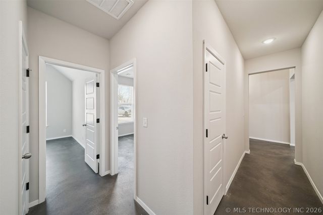 215 N Broadway Street, Skiatook, OK 74070