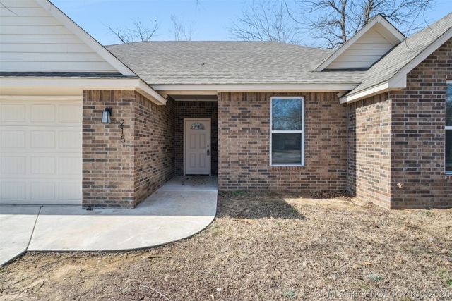 215 N Broadway Street, Skiatook, OK 74070