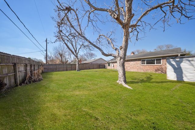 9115 Tanager Street, Houston, TX 77036