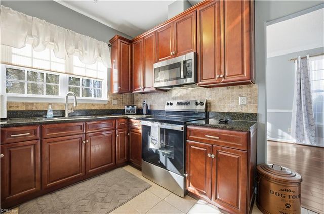 5 Boxelder CT, Hampton, VA 23666