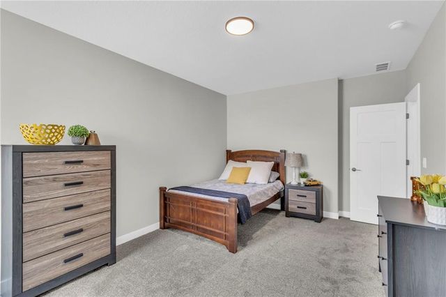 9282 Pickering Street, Lenexa, KS 66227