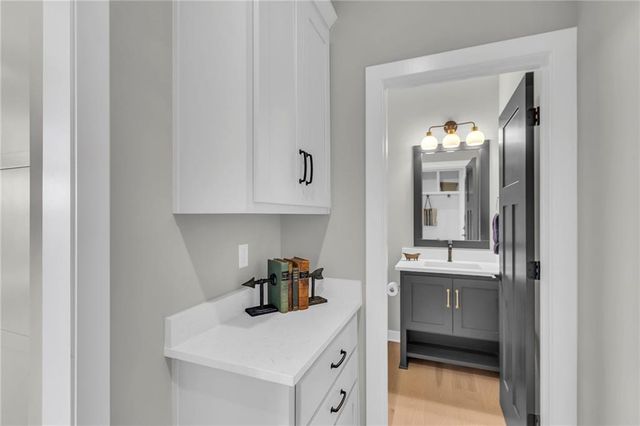 9282 Pickering Street, Lenexa, KS 66227