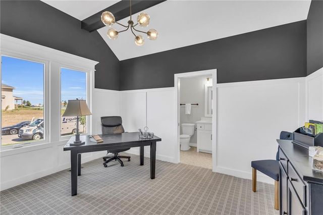 9282 Pickering Street, Lenexa, KS 66227