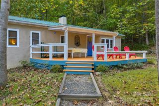 1087 N Turkey Creek Road, Leicester, NC 28748