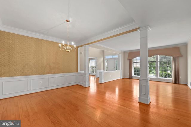 1988 PENFOLD COURT, Woodbridge, VA 22192