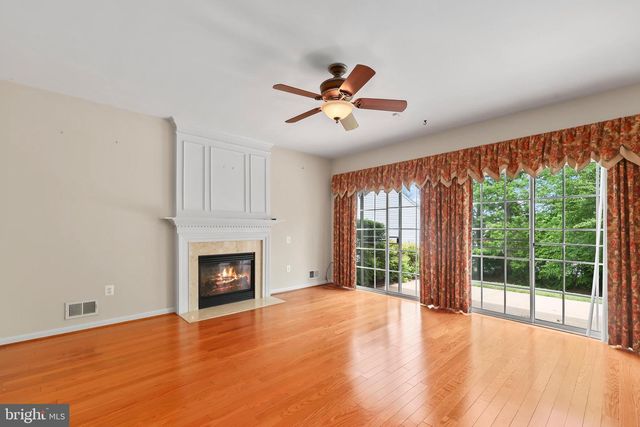 1988 PENFOLD COURT, Woodbridge, VA 22192
