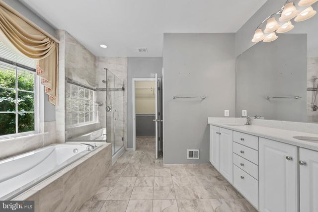 1988 PENFOLD COURT, Woodbridge, VA 22192