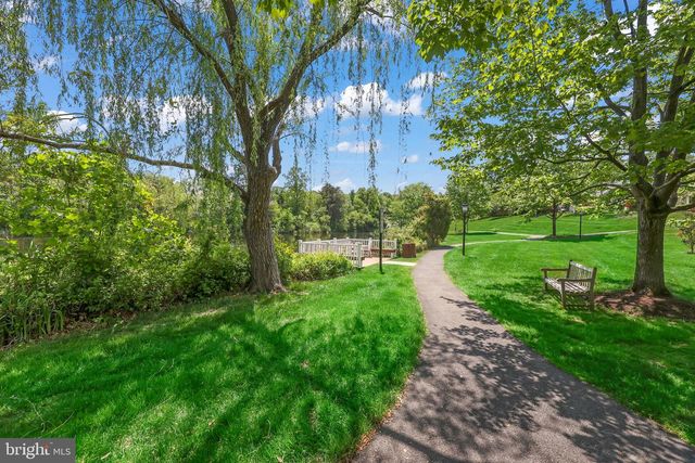 1988 PENFOLD COURT, Woodbridge, VA 22192