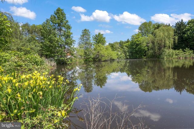 1988 PENFOLD COURT, Woodbridge, VA 22192