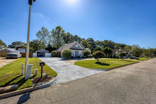 103 Vixen Court, Dothan, AL 36305
