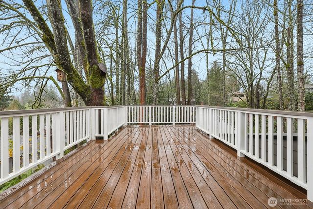 7033 NE 148th Place, Kenmore, WA 98028