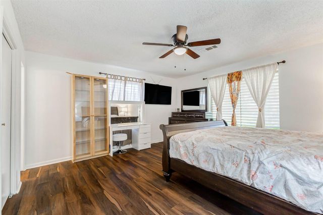 4322 Billy Lane, Fresno, TX 77545