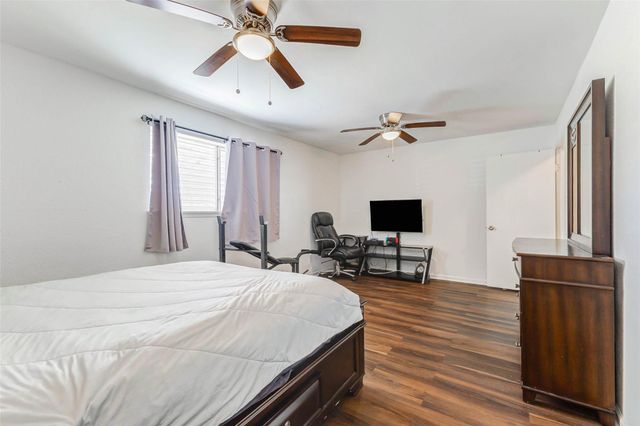 4322 Billy Lane, Fresno, TX 77545