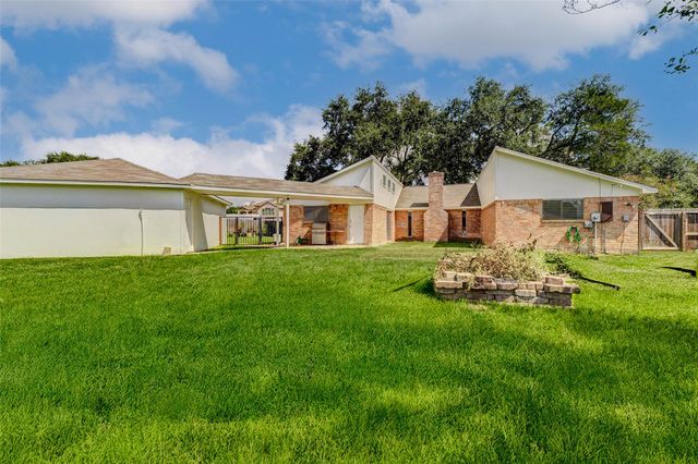 4322 Billy Lane, Fresno, TX 77545