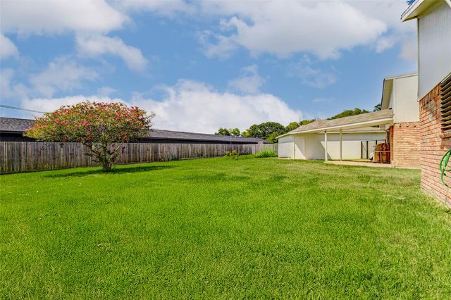 4322 Billy Lane, Fresno, TX 77545