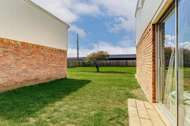 4322 Billy Lane, Fresno, TX 77545