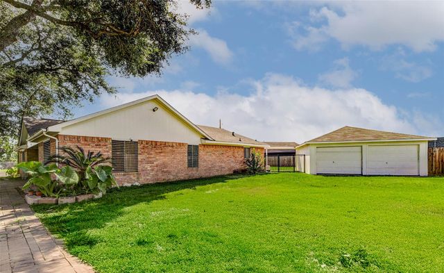 4322 Billy Lane, Fresno, TX 77545