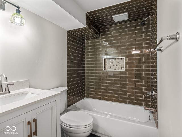 4653 N Illinois Street, Indianapolis, IN 46208