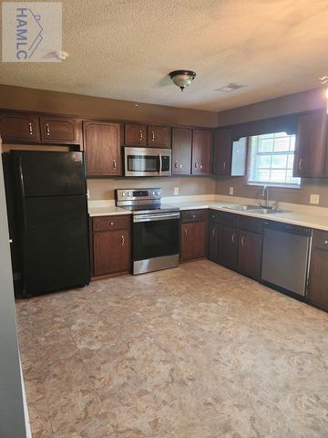 1302 Loblolly Drive, Hinesville, GA 31313