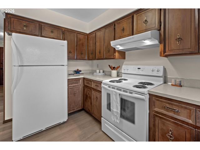 18810 Ne CLACKAMAS St, Portland, OR 97230