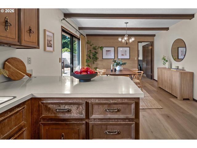 18810 Ne CLACKAMAS St, Portland, OR 97230