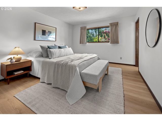 18810 Ne CLACKAMAS St, Portland, OR 97230