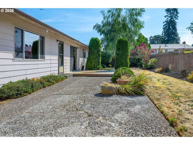 18810 Ne CLACKAMAS St, Portland, OR 97230