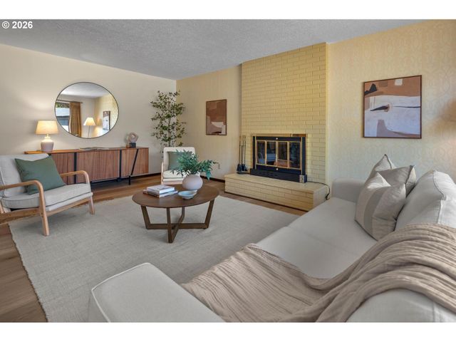 18810 Ne CLACKAMAS St, Portland, OR 97230