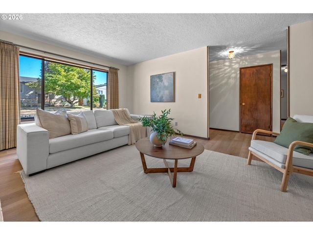 18810 Ne CLACKAMAS St, Portland, OR 97230