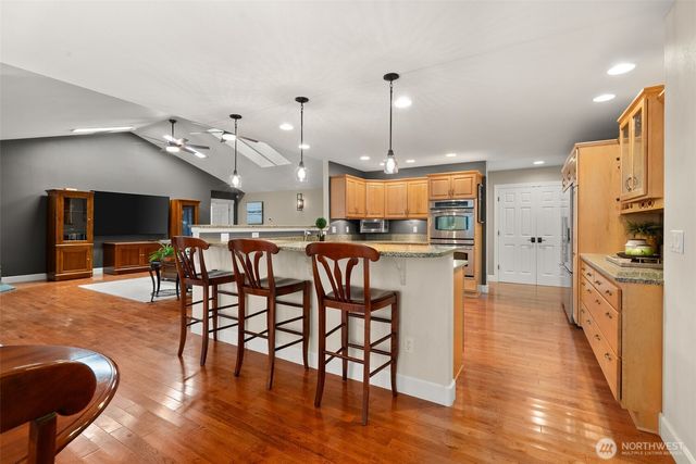 3301 Gravelly Beach Loop NW, Olympia, WA 98502
