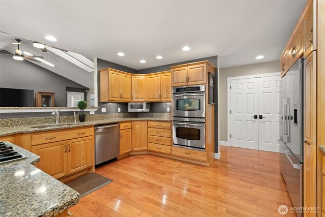 3301 Gravelly Beach Loop NW, Olympia, WA 98502