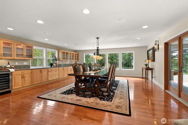 3301 Gravelly Beach Loop NW, Olympia, WA 98502
