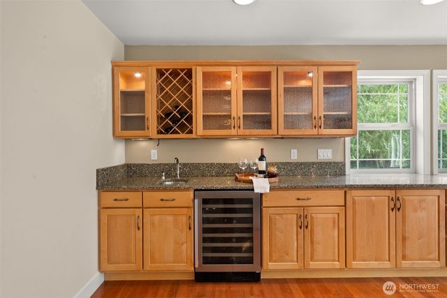 3301 Gravelly Beach Loop NW, Olympia, WA 98502